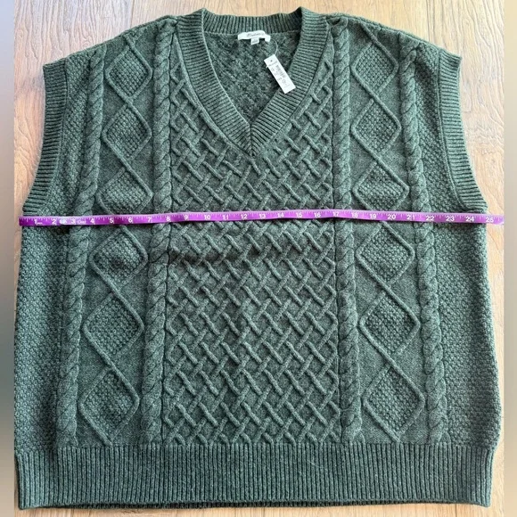 NWT MADEWELL Cable Knit Wool Blend V-Neck Sweater Vest Women’s Size Large Green - Picture 7 of 7